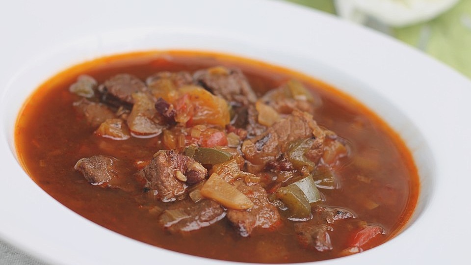 Deftige Gulaschsuppe Von Schmausimausi Chefkoch 