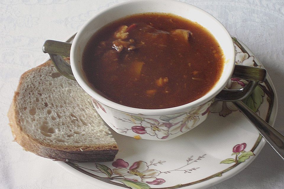 Deftige Gulaschsuppe