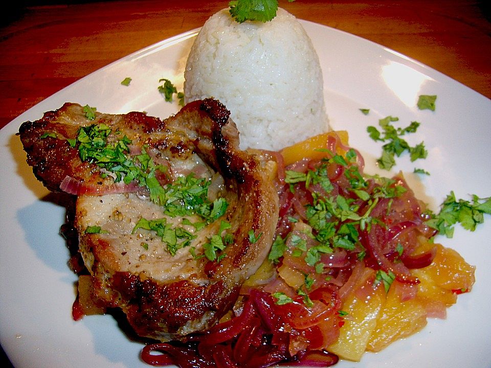 Schweinesteaks mit Ananas, Zwiebeln und Chili von curly64 | Chefkoch