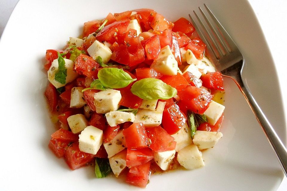 Mozzarella - Tomaten - Salat