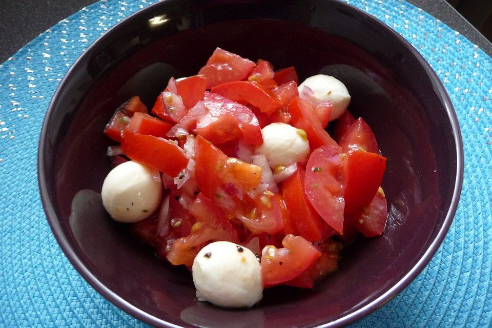 Mozzarella - Tomaten - Salat