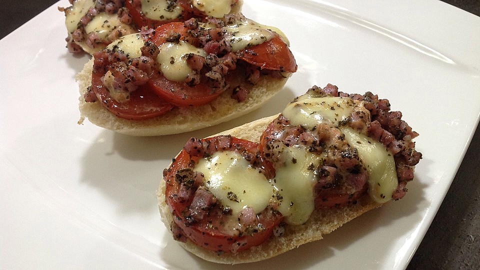 Yvonnes Party - Tomaten - Zwiebel - Mozzarella - Speck - Brötchenscheiben-image