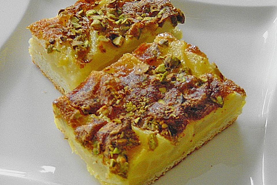 Birnenkuchen  mit Pistazienguss