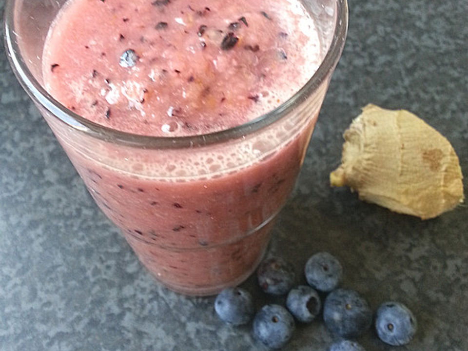 Blaubeer - Kiwi - Ingwer Smoothie von steffire| Chefkoch
