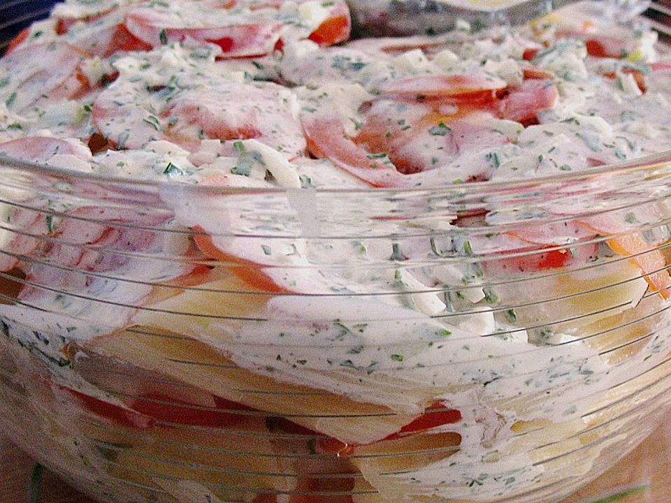 Tomaten - Mozzarella - Schichtsalat von Majori| Chefkoch