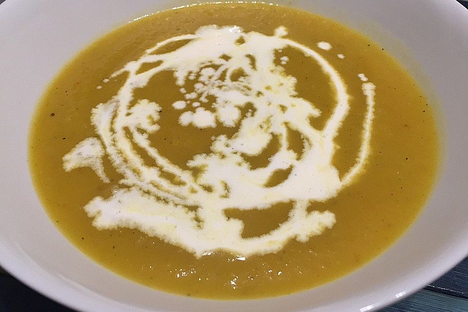 Herzhafte Apfel - Kürbis - Suppe