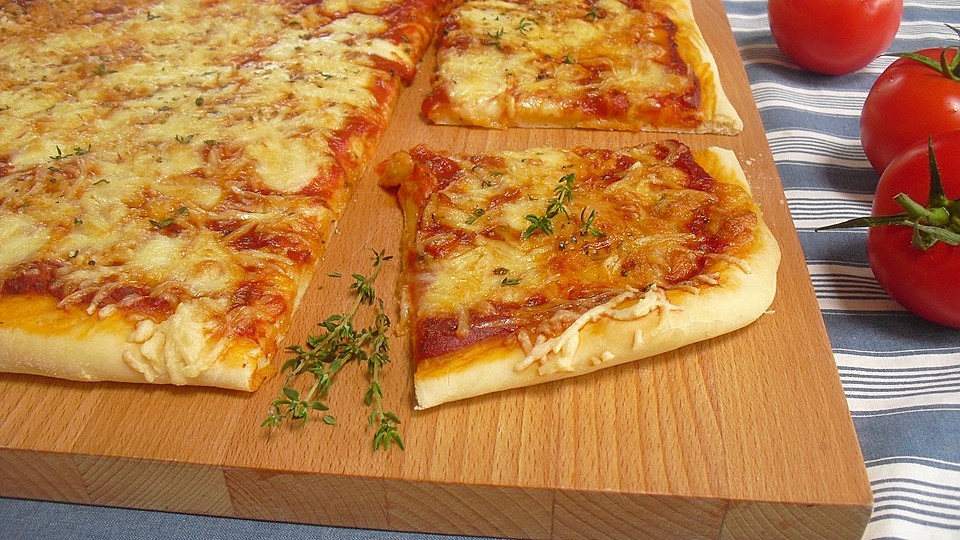 Pizza Margarita Mit Oregano Von Mreinart Chefkoch