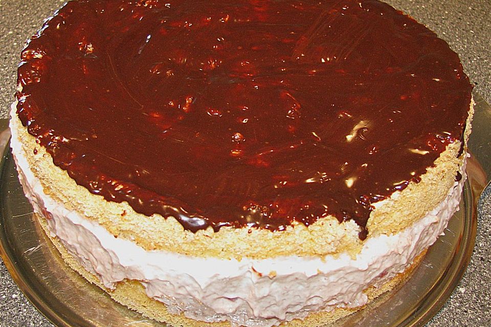 Erdbeer - Käsesahne - Torte