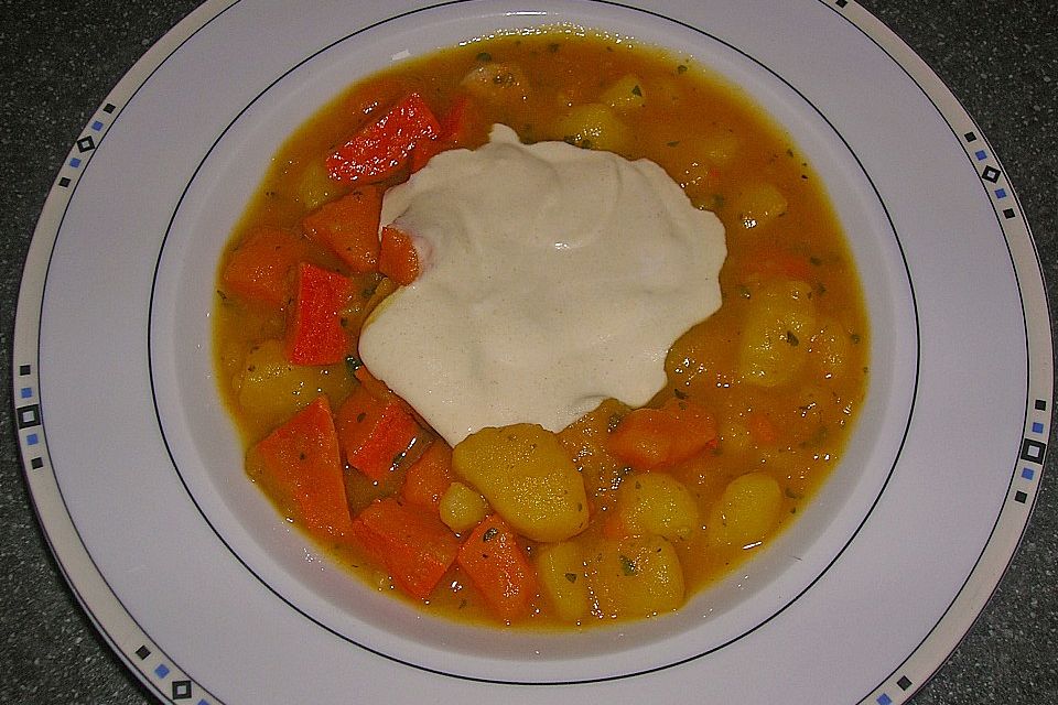 Vegetarisches Kürbis - Kartoffel - Gulasch