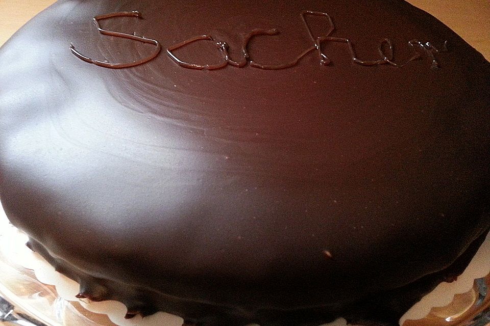 Burgis Sachertorte - eine wienerische Variante