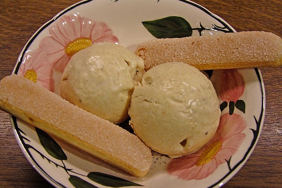 Joghurt-Vanille-Sahne-Eis