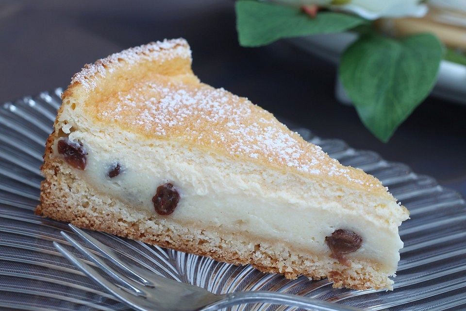 Grieß - Schmandkuchen mit Rosinen