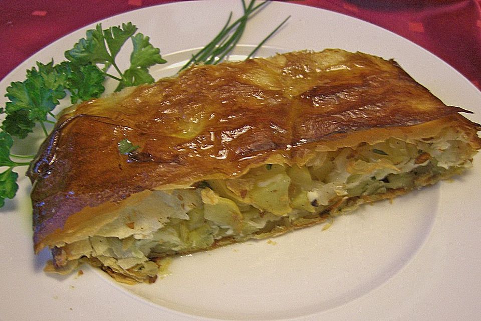 Kartoffelstrudel mit Pitateigplatten