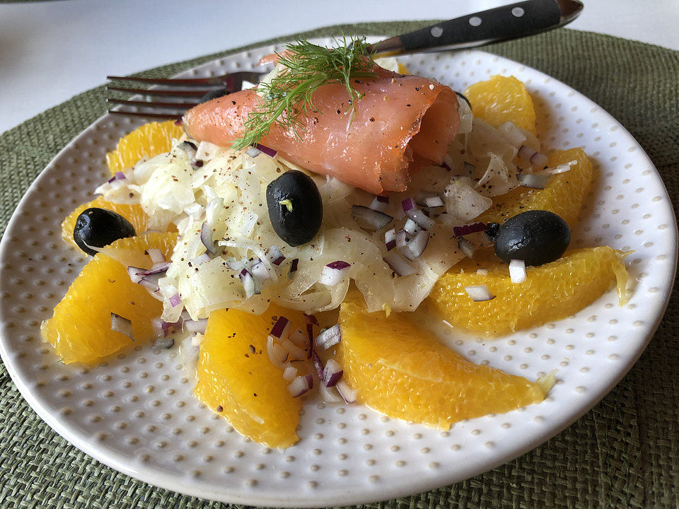 Fenchel - Orangen - Salat mit geräuchertem Lachs von babse| Chefkoch