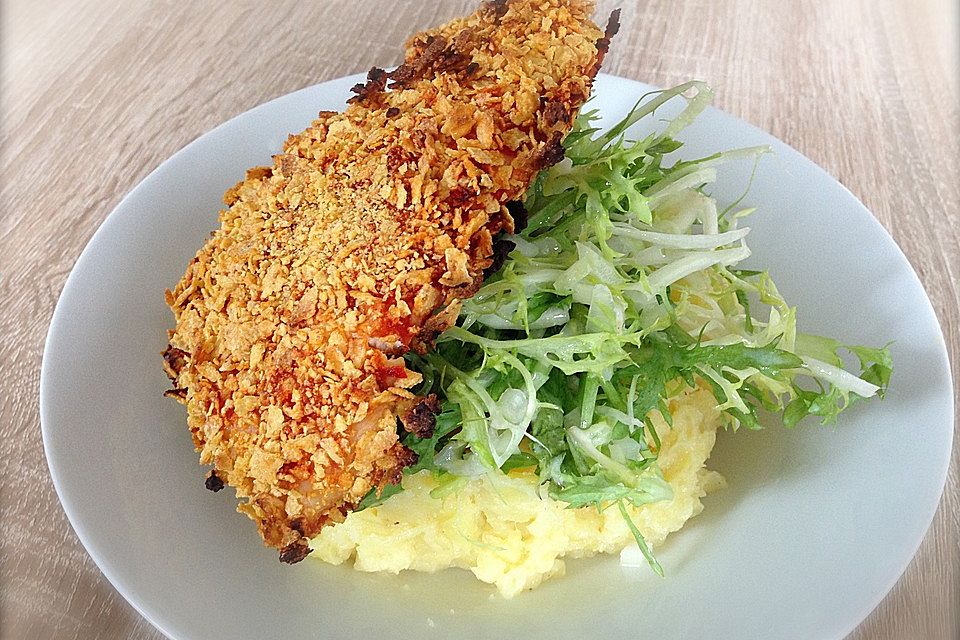 Knusperschnitzel mit Salat