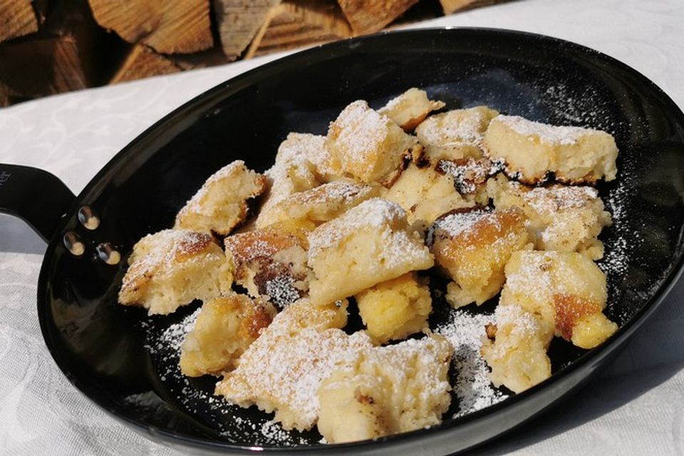 Burgis Schmarren 'Kaiser Art' - fluffig - flaumig, ohne Schnee zu schlagen