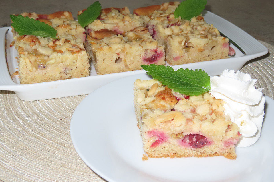 Stachelbeer - Mandel - Kuchen