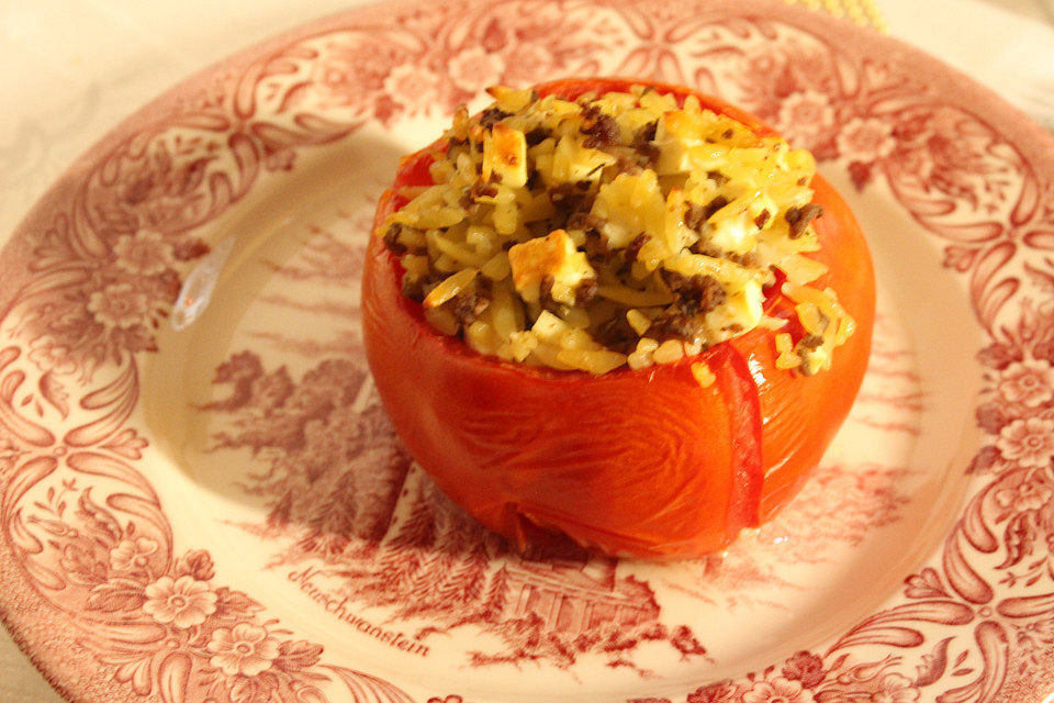 Gefüllte Tomaten auf griechische Art