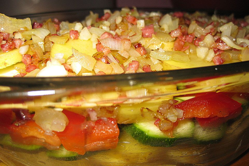Zucchini - Schafskäse - Auflauf Zucchini - Schafskäse - Auflauf