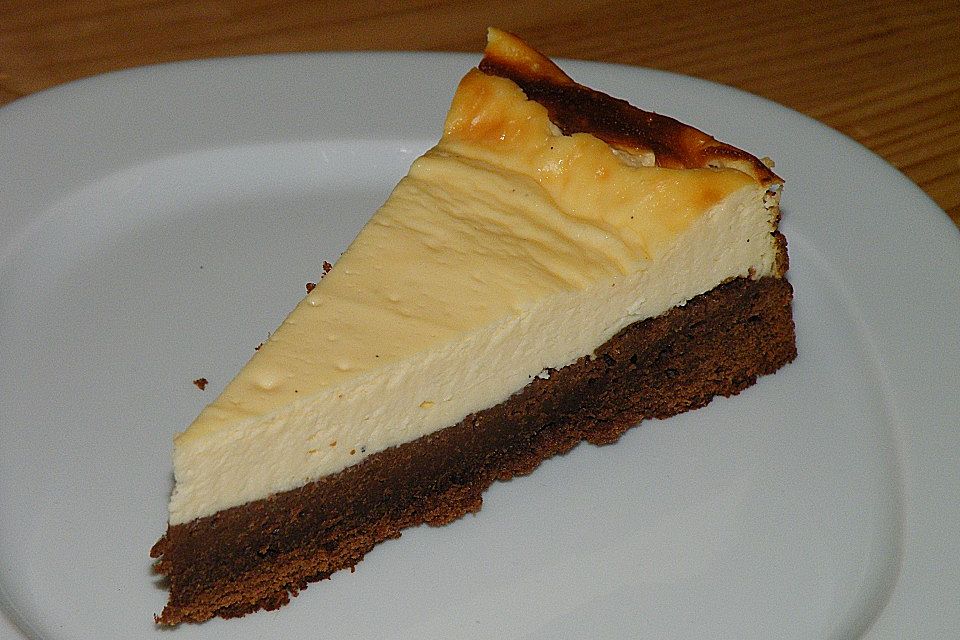 Käsekuchen  mit  Brownie Boden