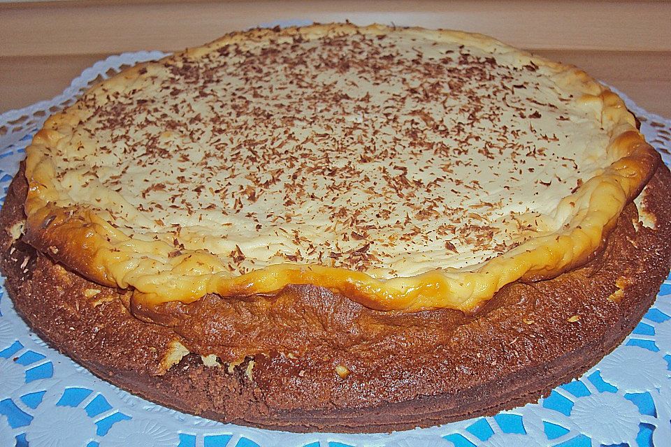 Käsekuchen  mit  Brownie Boden