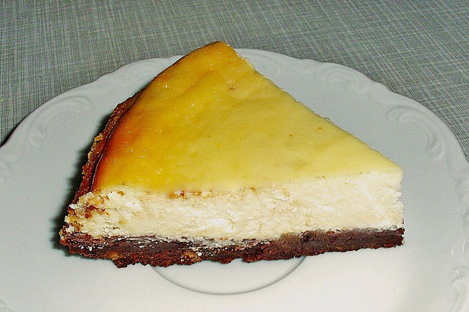 Käsekuchen  mit  Brownie Boden