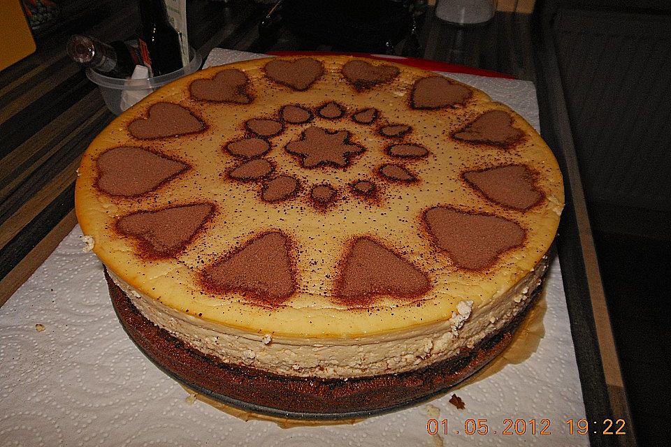 Käsekuchen  mit  Brownie Boden