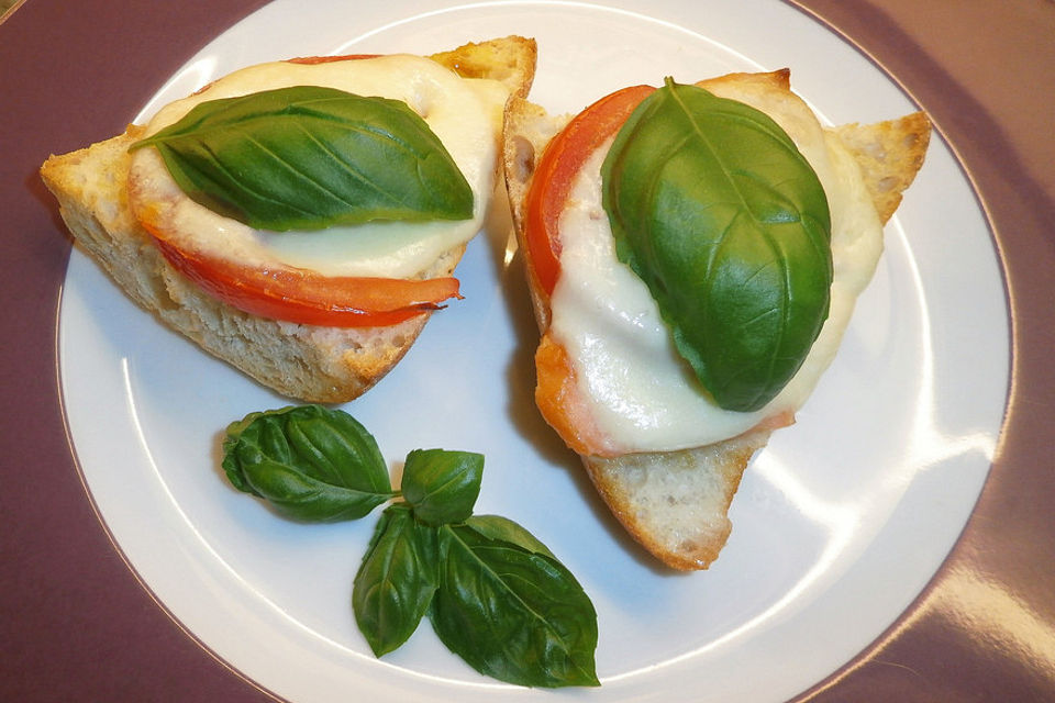 Tomaten - Mozzarella - Brot