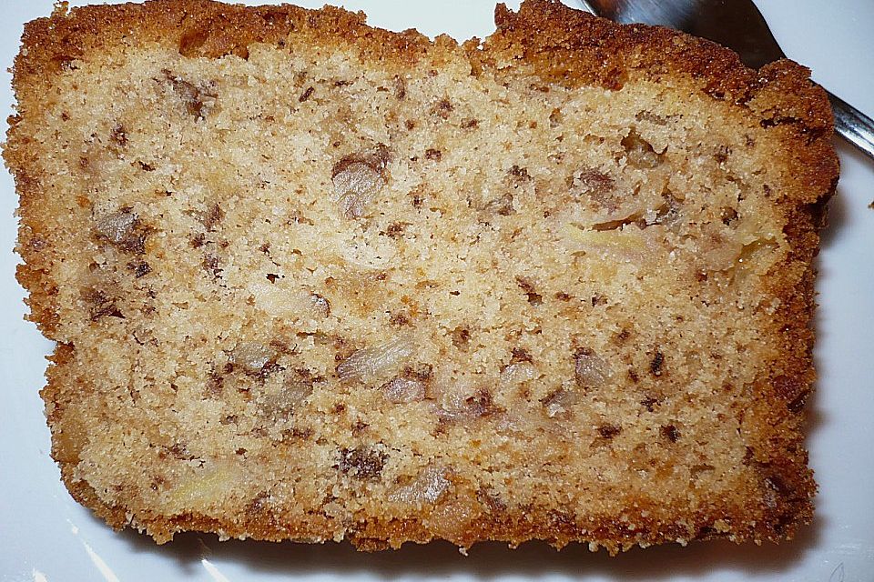 Aprikosen - Walnuss  -Kuchen