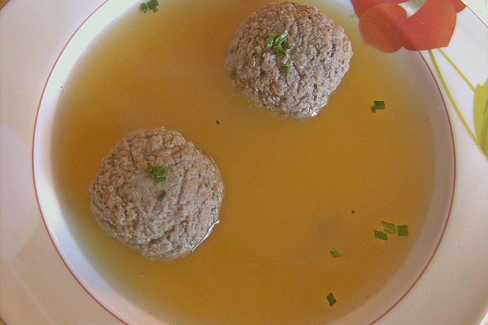 Leberknödelsuppe