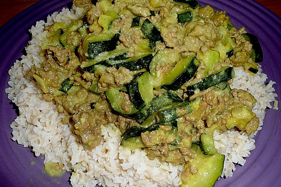 Würzige Zucchini - Hackfleisch - Pfanne