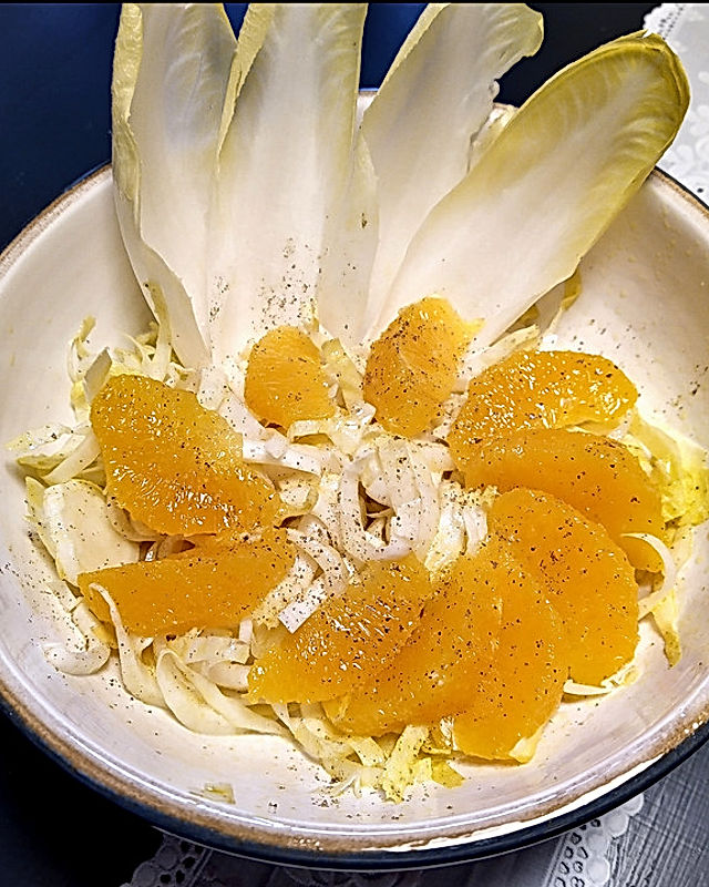 Chicoréesalat mit Orangen