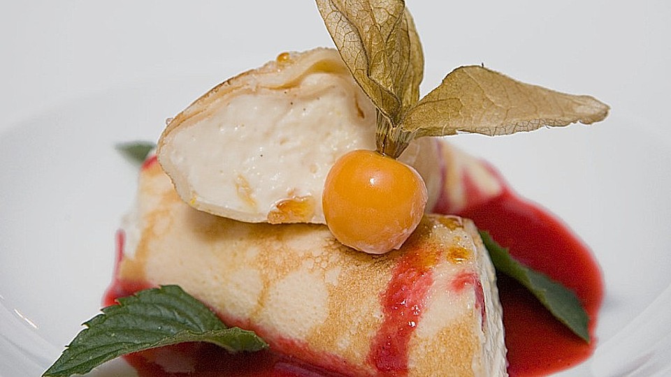 Gebrannte Quarkcannelloni auf Himbeersauce von chefkoch| Chefkoch