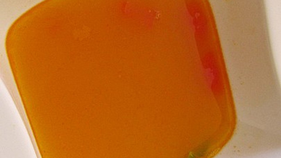 Klare Tomatenessenz von chefkoch Klare Tomatenessenz von chefkoch