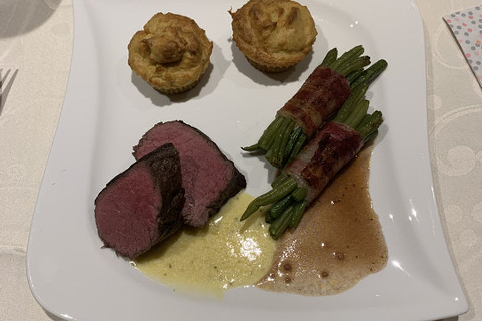 Chateaubriand mit Speckbohnen, Macaire-Kartoffeln und Sauce Béarnaise