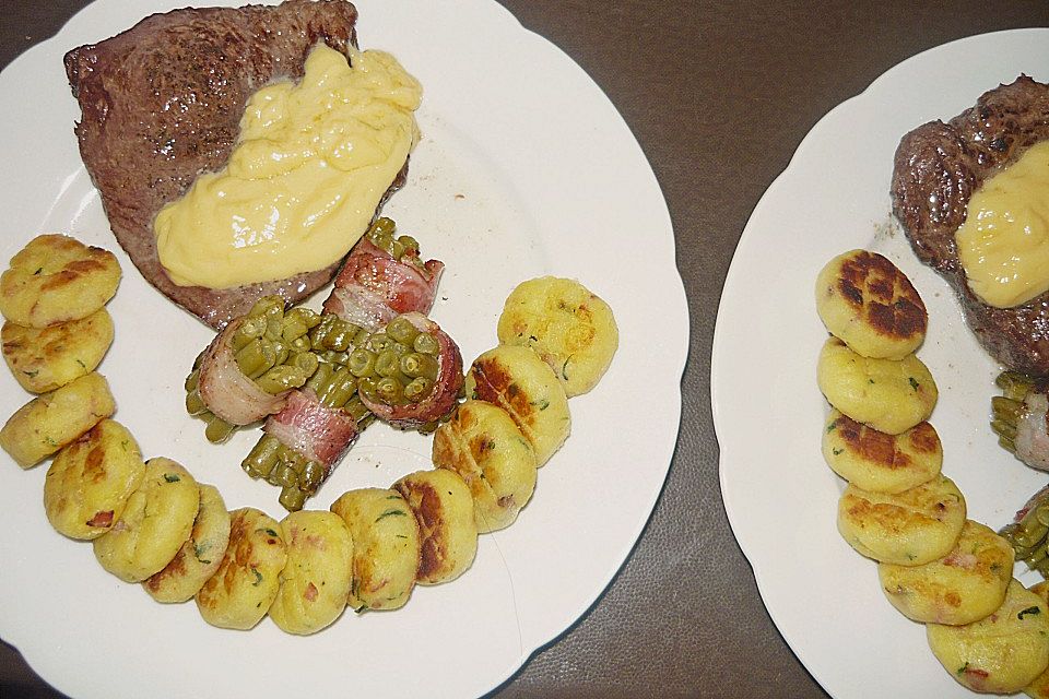 Chateaubriand mit Speckbohnen, Macaire-Kartoffeln und Sauce Béarnaise