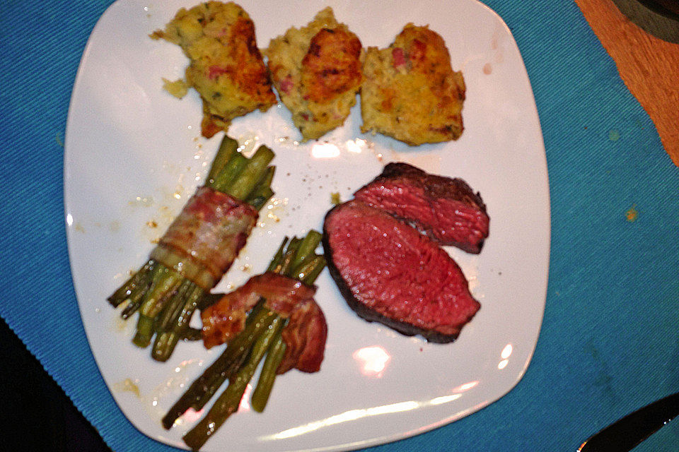 Chateaubriand mit Speckbohnen, Macaire-Kartoffeln und Sauce Béarnaise