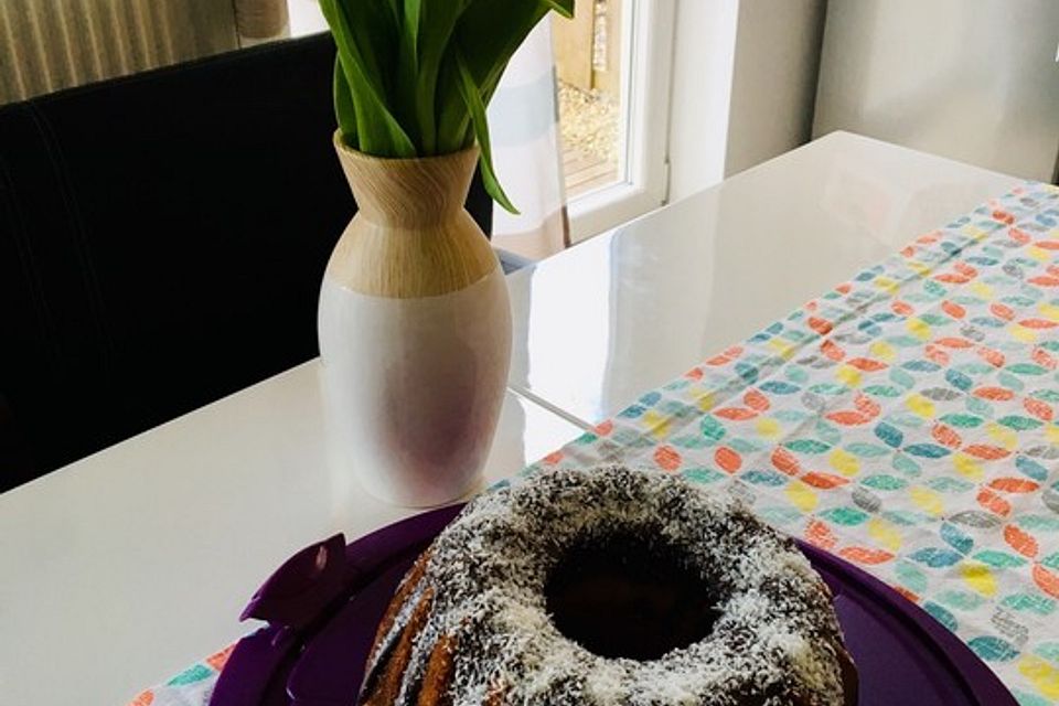 Eierlikör - Kokos - Kuchen Eierlikör - Kokos - Kuchen