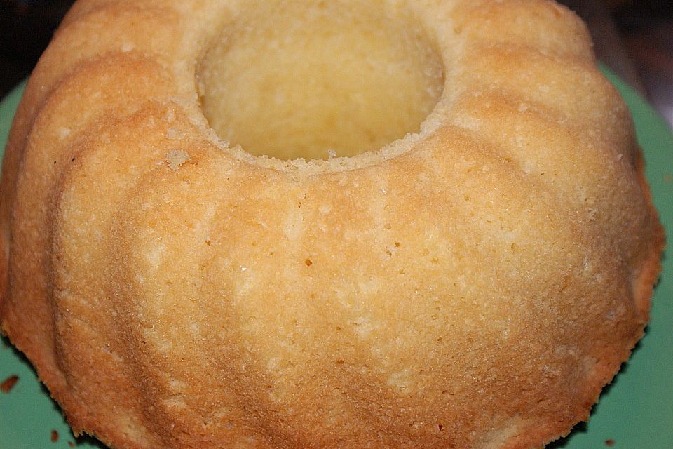 Eierlikör - Kokos - Kuchen Eierlikör - Kokos - Kuchen