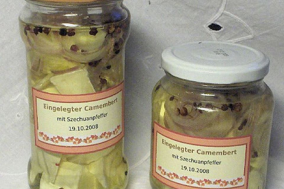 Eingelegter Knoblauch - Camembert