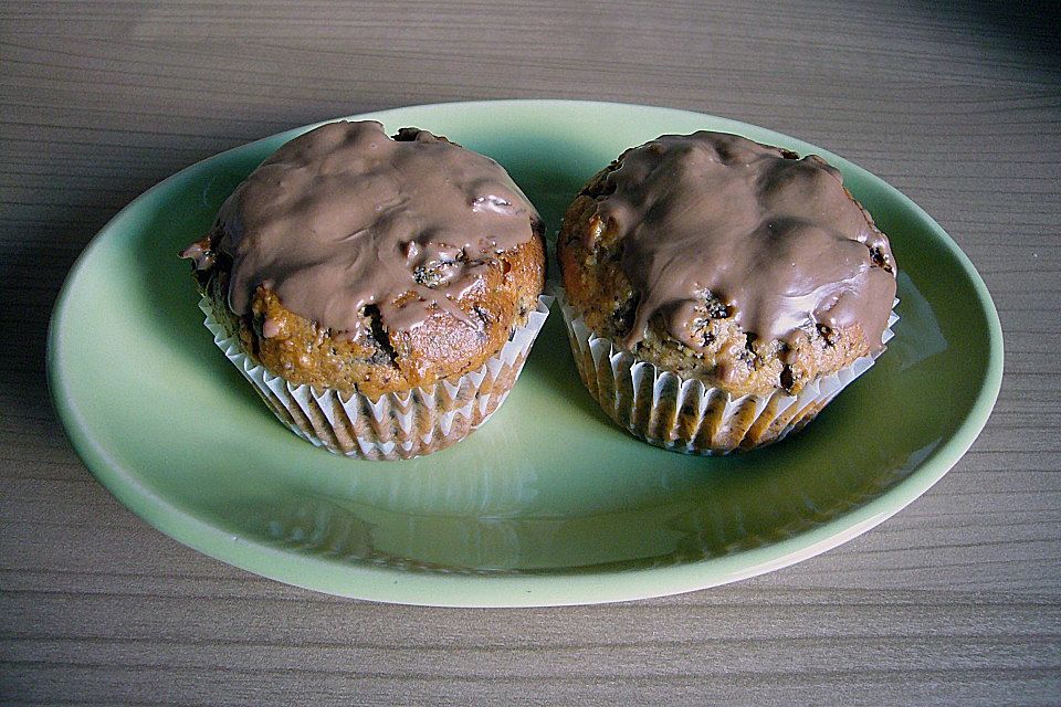 Rosinen - Muffins mit Nüssen und Schokolade