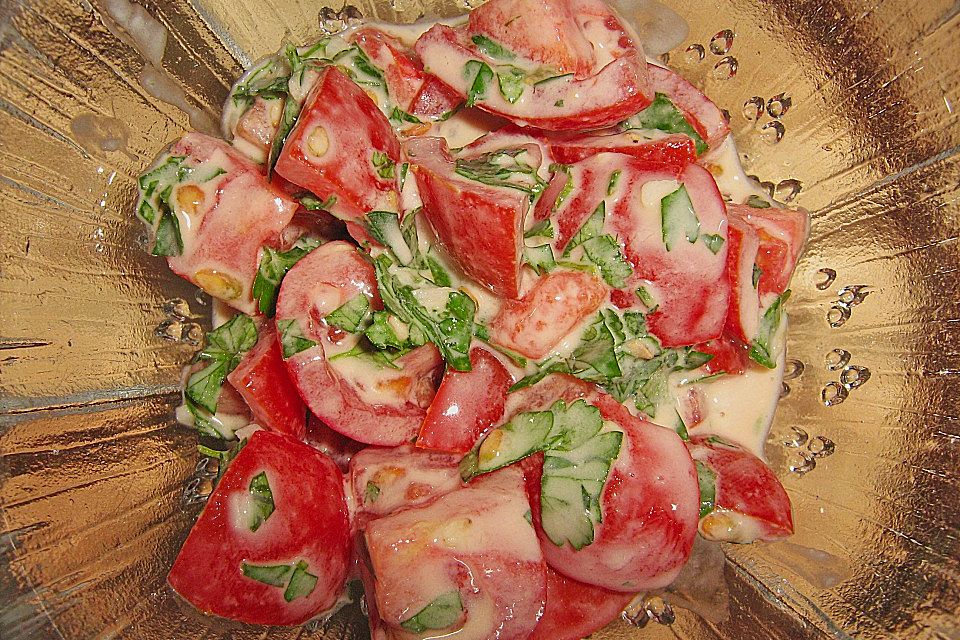 Tomatensalat mit Tahin Tomatensalat mit Tahin