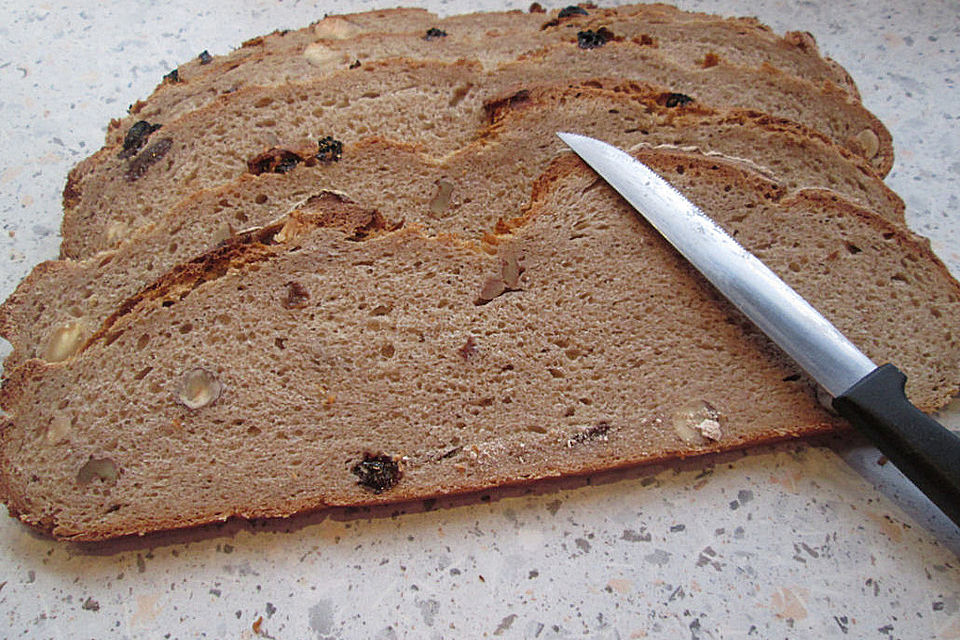 Eichkatzerls herbstliches Kartoffel - Walnuss - Brot