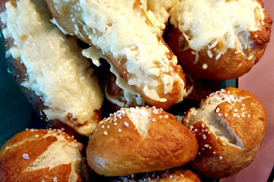 Schwäbische Laugenbrötchen