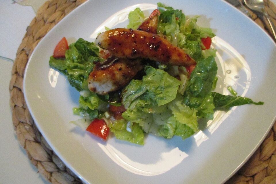 Knackiger Salat mit Curry - Hähnchen