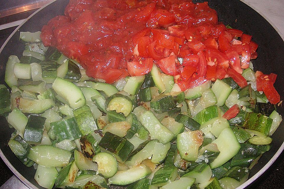 Zucchini - Tomaten - Gemüse