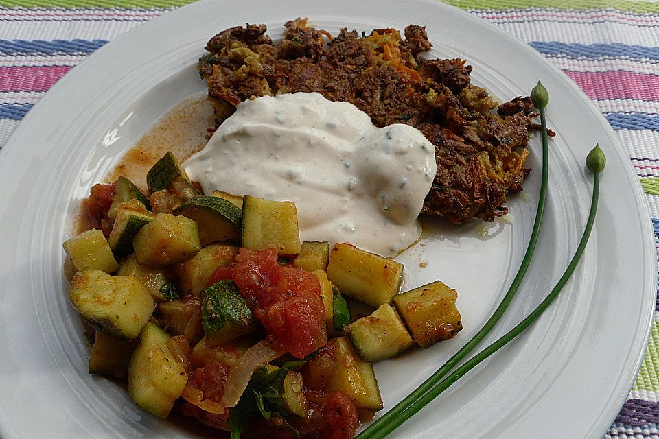 Zucchini - Tomaten - Gemüse