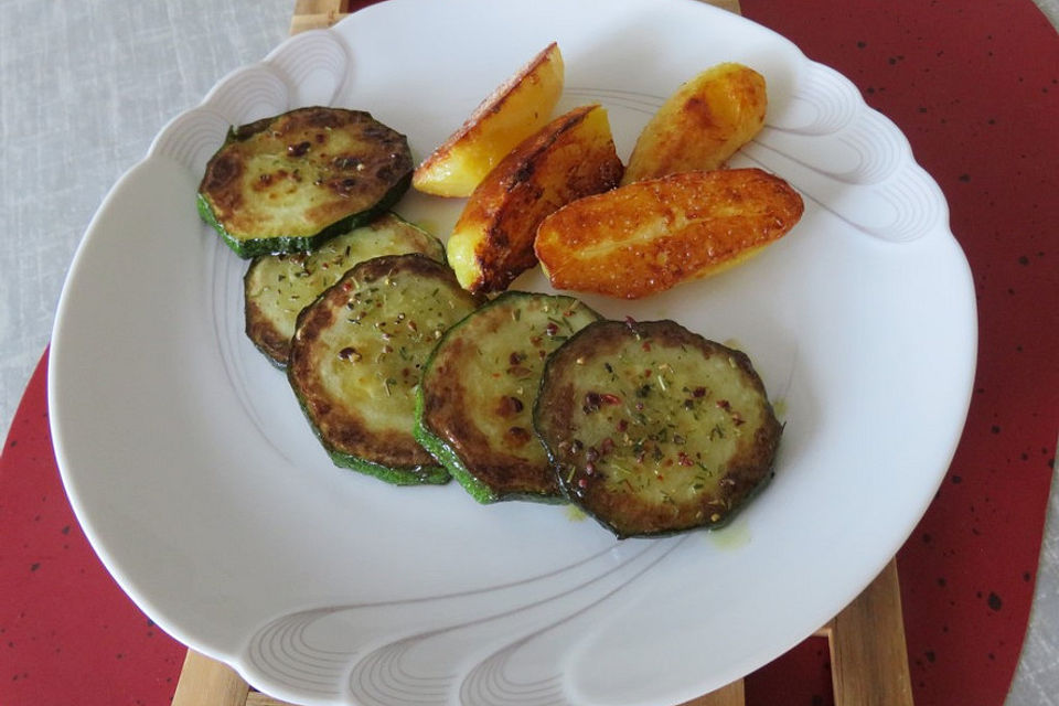 Gebratene Zucchini