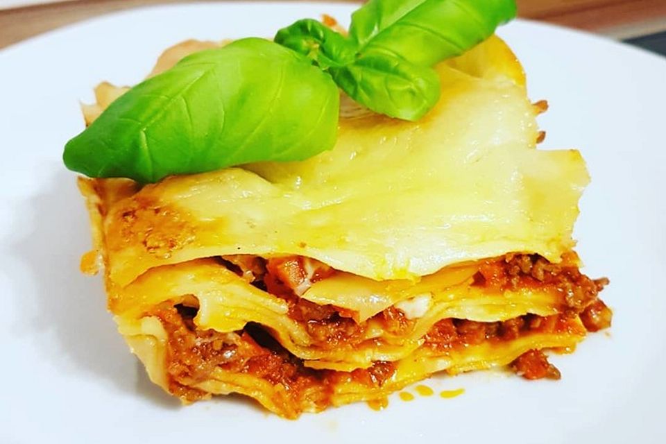 Lasagne alla Bolognese mit Béchamelsoße