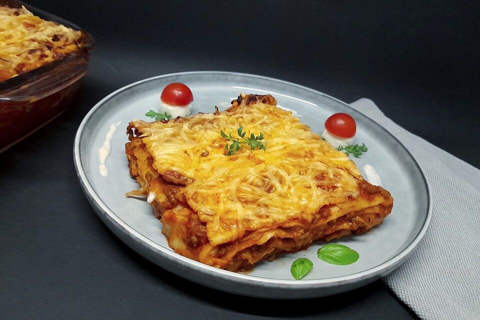 Lasagne alla Bolognese mit Béchamelsoße